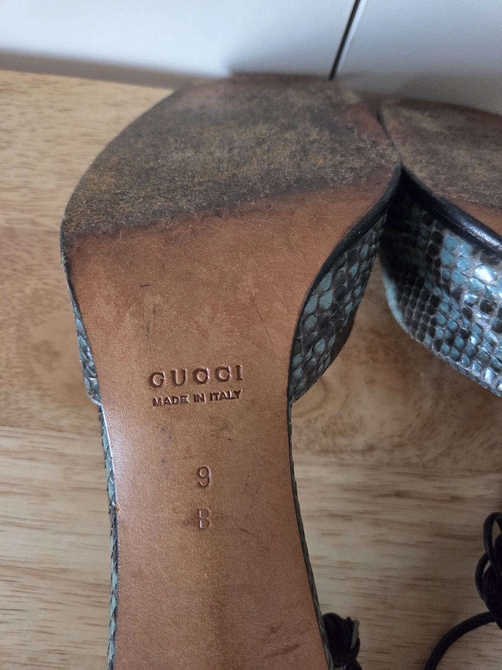 Gucci Greenish Blue Neutral Snakeskin Horsebit Ankle-Tie Heels Size 9 - Picture 6 of 9